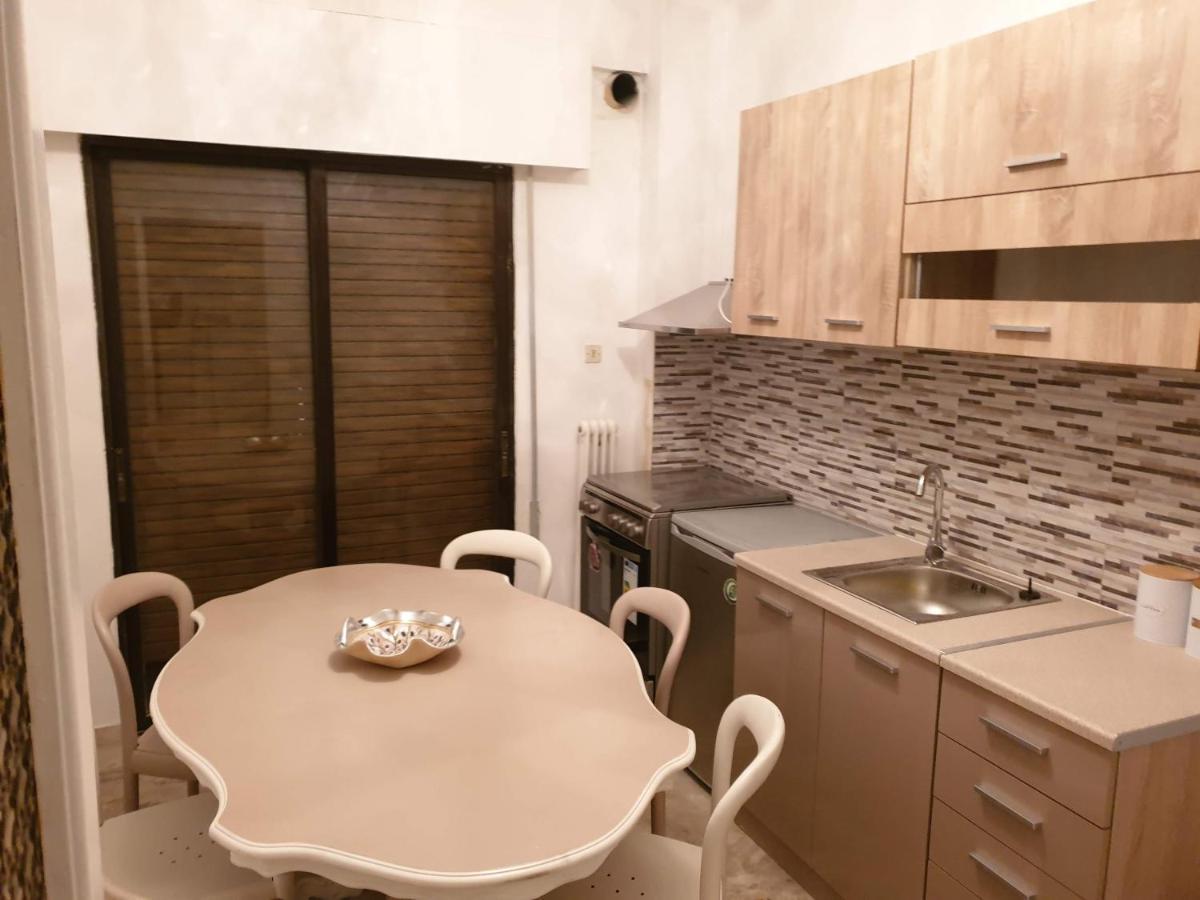Lemesou Apartments Patras Esterno foto
